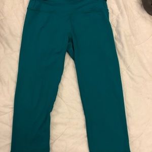 Jade Fabletics Brogan crops